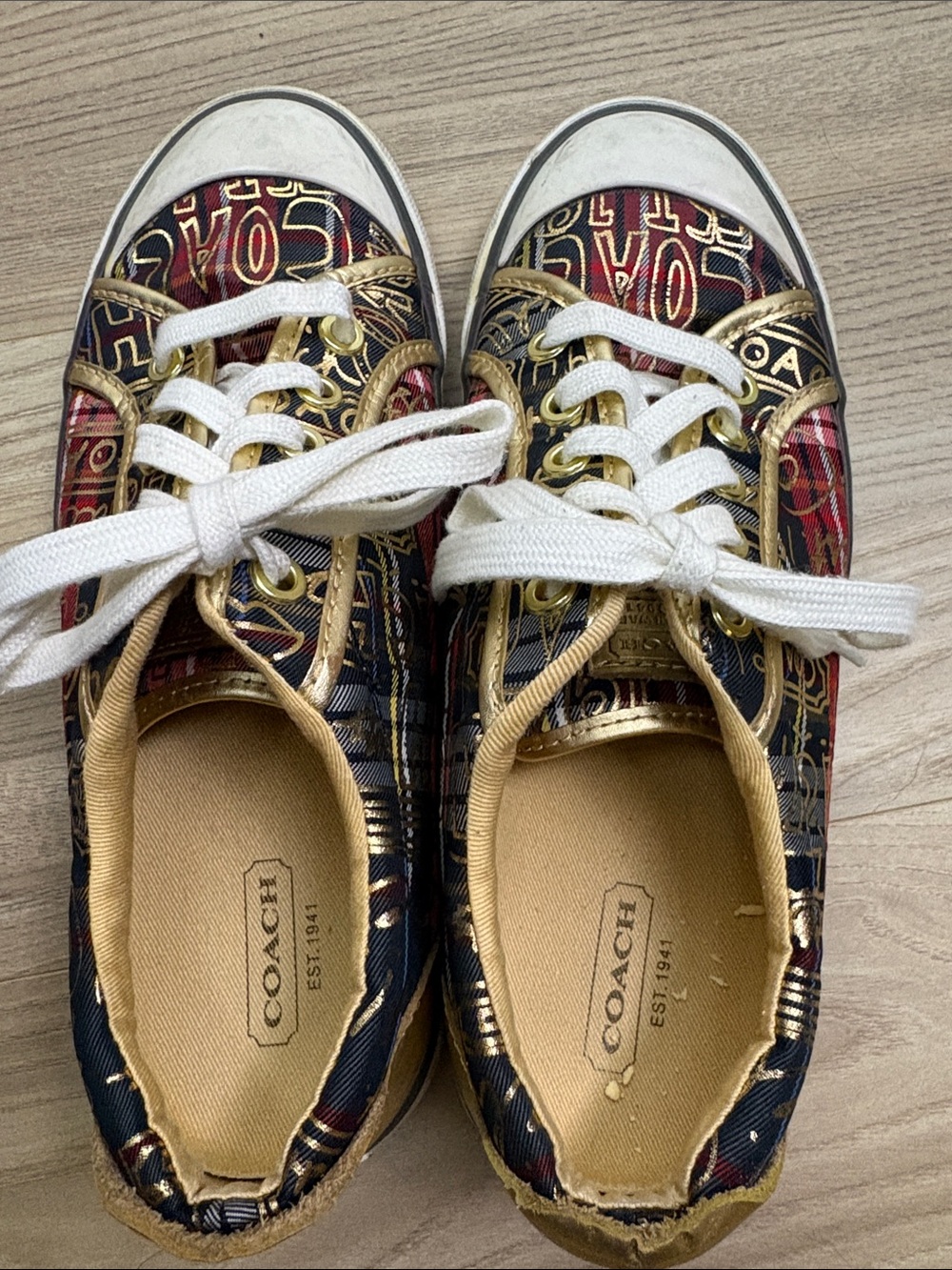 Coach ‘Barrett Tartan’ Low-Top Sneakers in Black, Red & Gold size 7 - Picture 2 of 7
